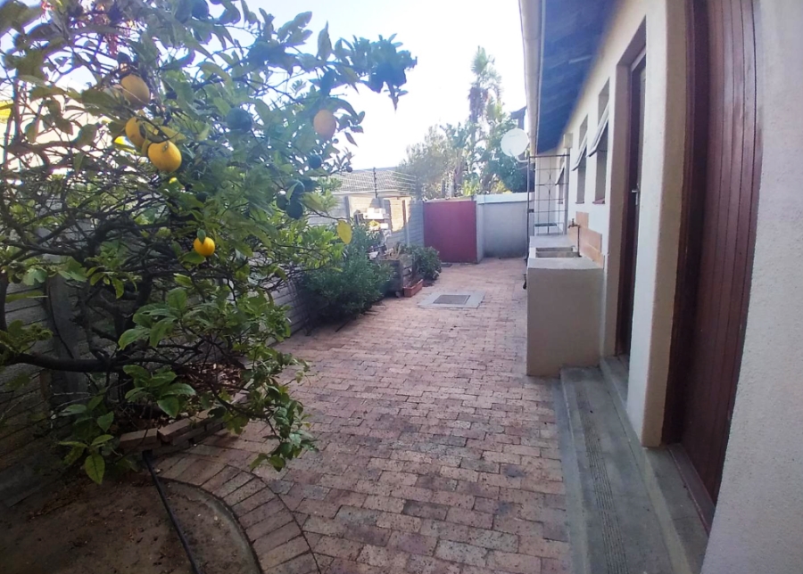 4 Bedroom Property for Sale in Die Bos Western Cape